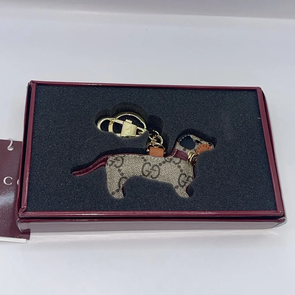 Gucci Dog Bag Charm - Picture 8 of 9